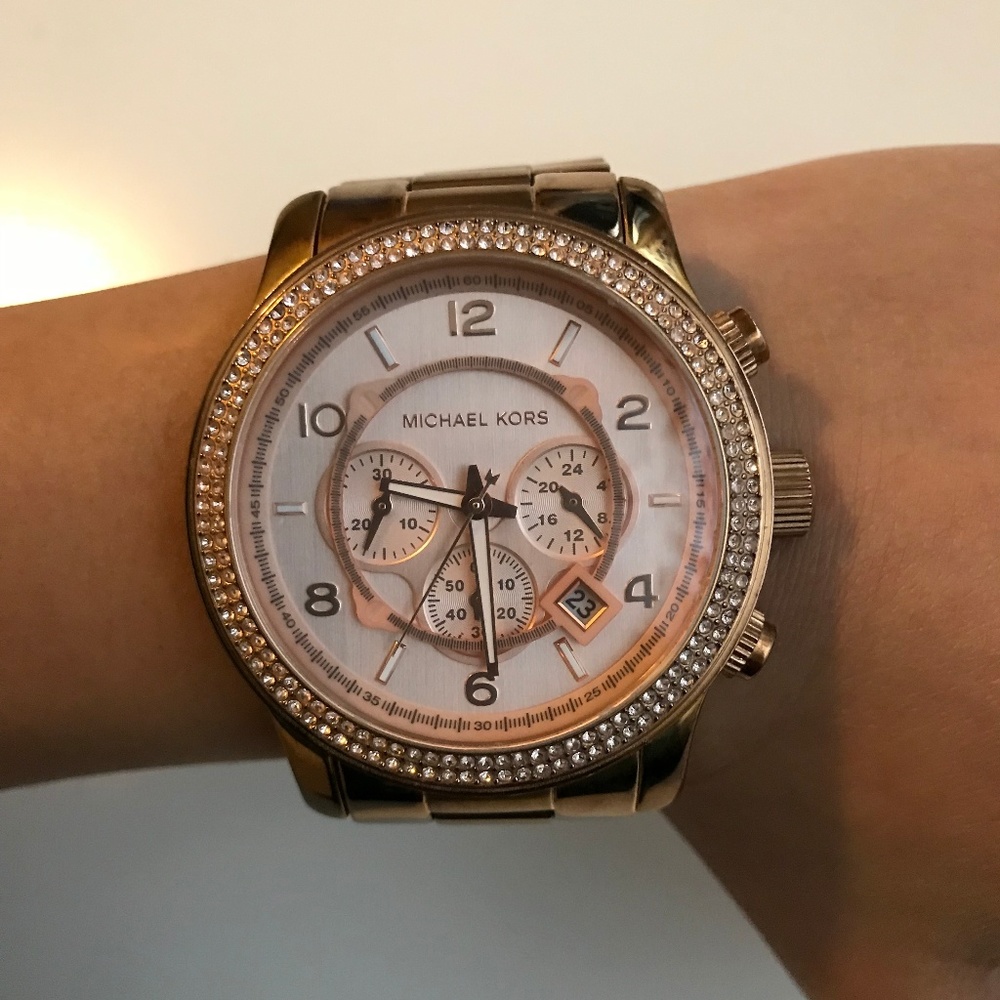 Michael Kors Rose Gold Chronograph Watch MK5576 - Picture 2 of 4
